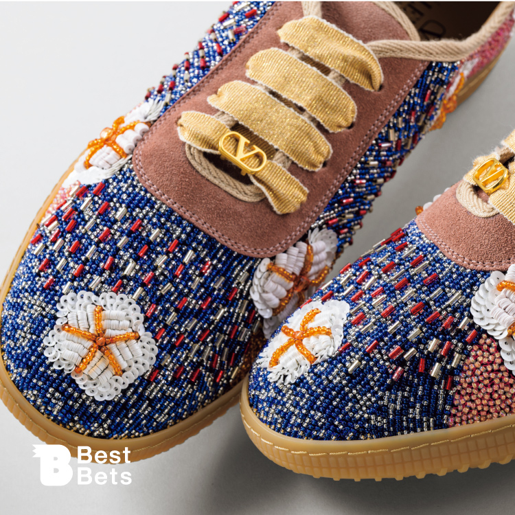 刺繍で彩る夏の足元。〈VALENTINO GARAVANI〉のビジュースニーカー：Brutus Best Bets