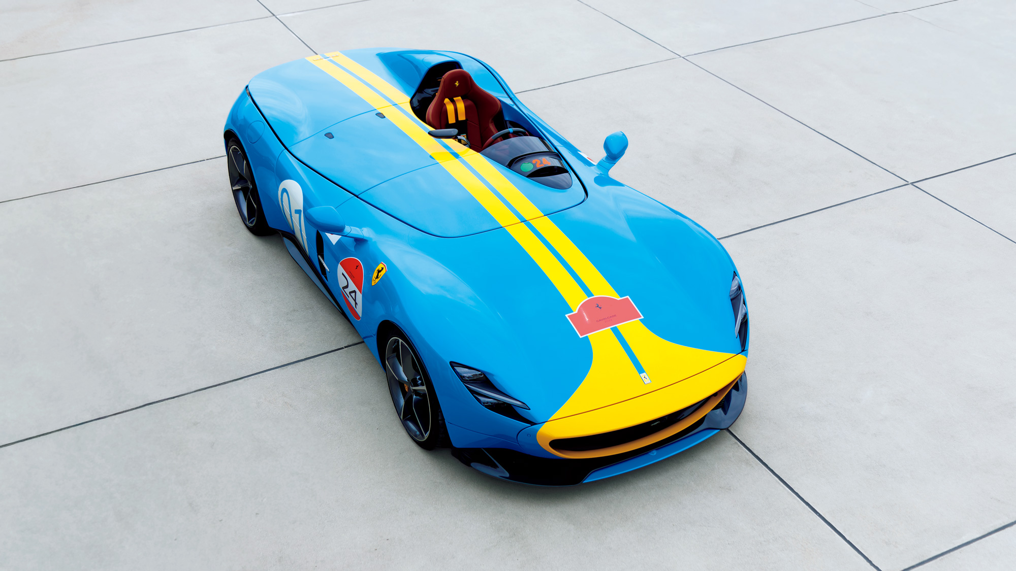 世界が渇望するフェラーリのリミテッドモデル。「Icona」で駆けた、北