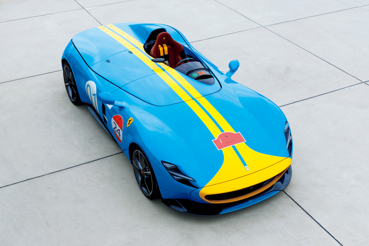 世界が渇望するフェラーリのリミテッドモデル。「Icona」で駆けた、北
