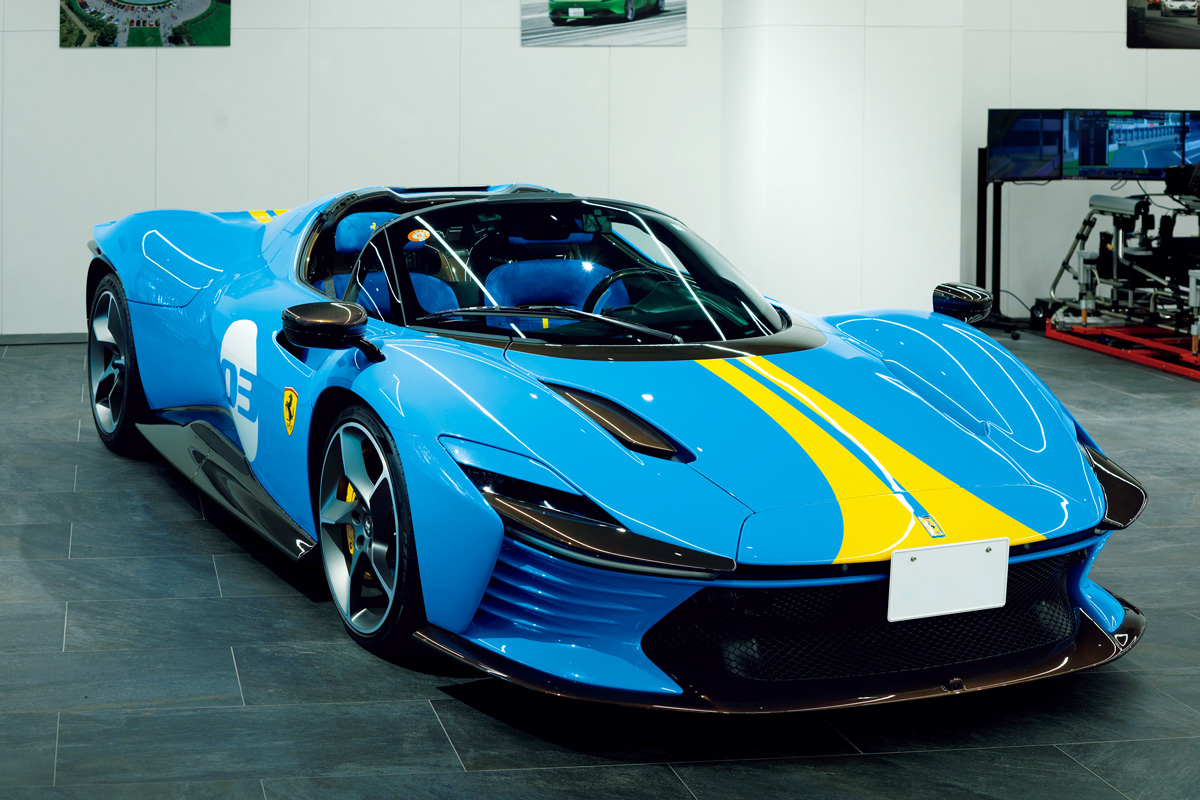 世界が渇望するフェラーリのリミテッドモデル。「Icona」で駆けた、北