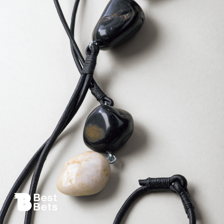 原始的な美の再構築。〈Matthew Swope Jewelry〉のネックレス：Brutus Best Bets