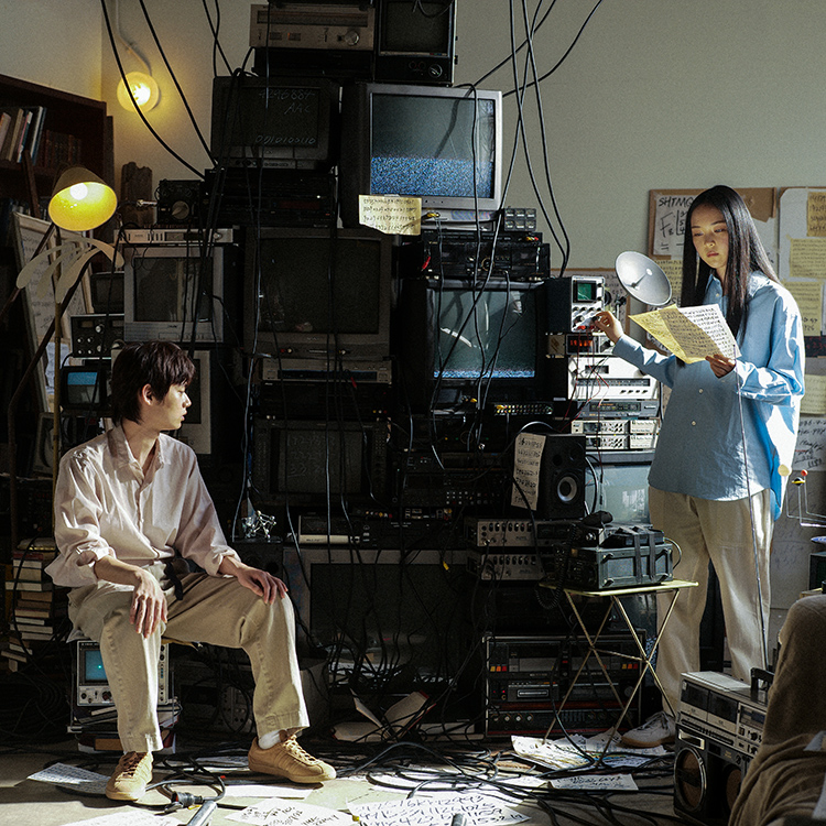 [PR]1994年の「デジタルのない世界」を舞台に綴られる、AIをめぐるショートムービー『波のない海で』：presented by 日本HP