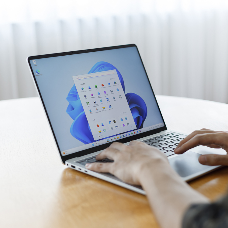[PR]《Microsoft 365》がひきだす新しい働き方。編集者・花井優太が体感した、クリエイティブを加速させる思考の“間”の短縮