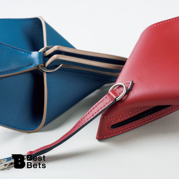 紙飛行機をレザーで。〈HERMÈS〉のバッグチャーム：Brutus Best Bets