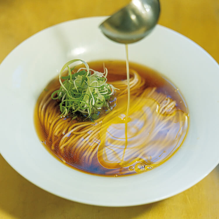 麗しのラーメンと、その作り手に会いに行く。札幌・二十四軒〈NOUILLESJAPONAISEとくいち〉