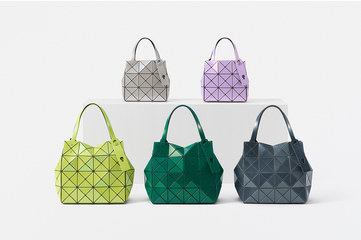 TAKEOFF”の続章は、宇宙へ。〈BAO BAO ISSEY MIYAKE〉「KURO」シリーズ