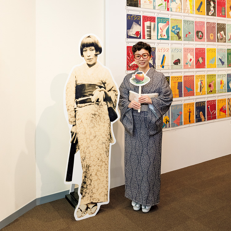綿矢りさ、〈世田谷文学館〉宇野千代展へ。作家が選び、残したものから人生と作品の背景に触れる